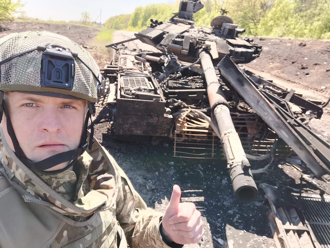 Ukraine pushes back Russian troops from Bakhmut-Lysychansk road, lifeline to Sievierodonetsk