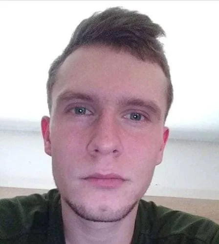 Soldat libéré pleure famille tuée dans attaque
