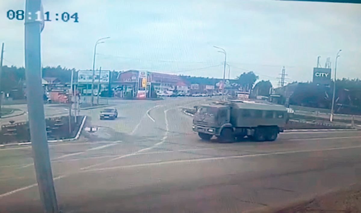 Chaotic Russian invasion of Ukraine called farcical in thread