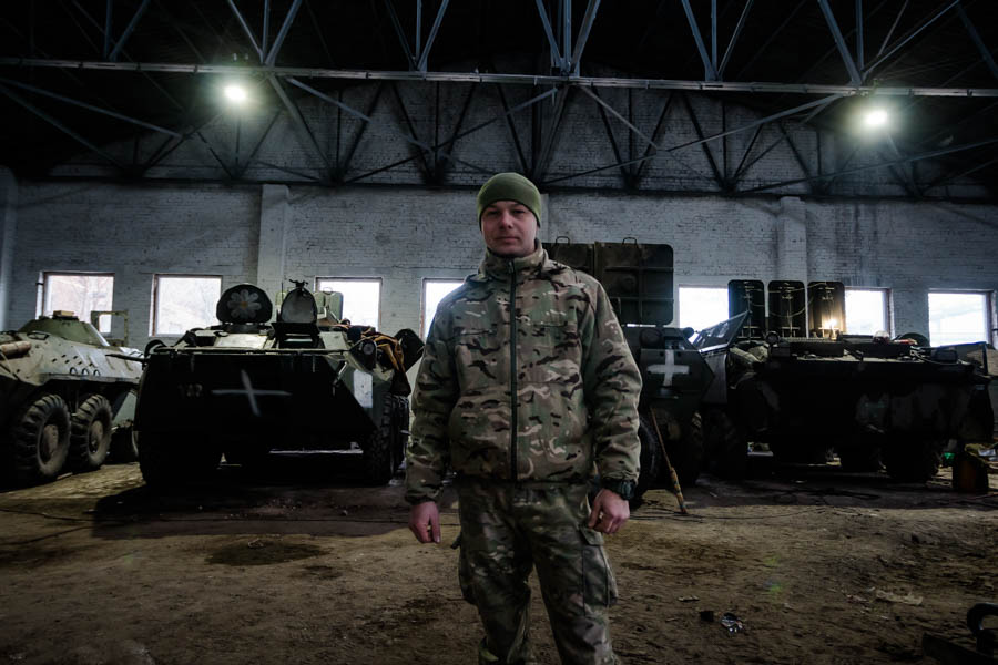 National Guard units repair armored vehicles for victory