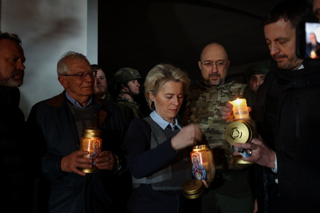 EU honors victims of Russian atrocities in Bucha