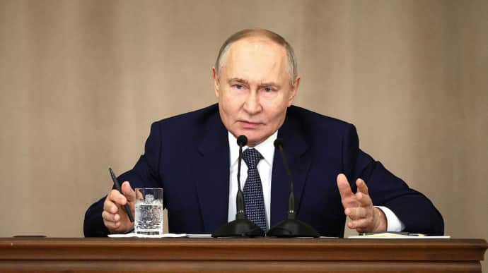 China’s Oil Import Cut Pressures Russia Economically Before Ukraine Talks