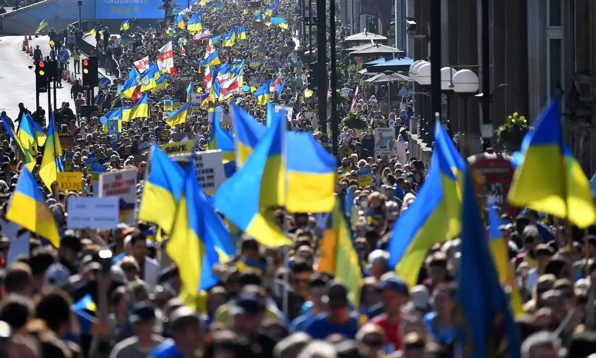 Zelenskyy: European Protests Make Ukraine Inaudible to Politicians