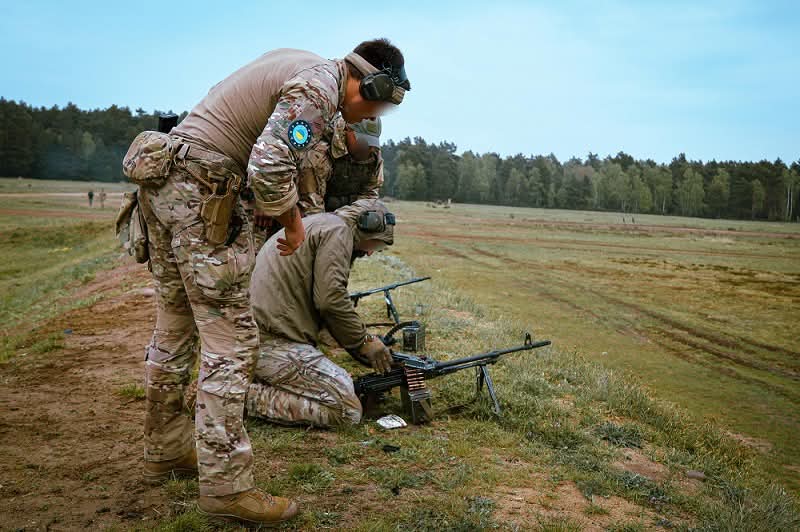 Ukrainian Troops Train in Poland Under CAT-C