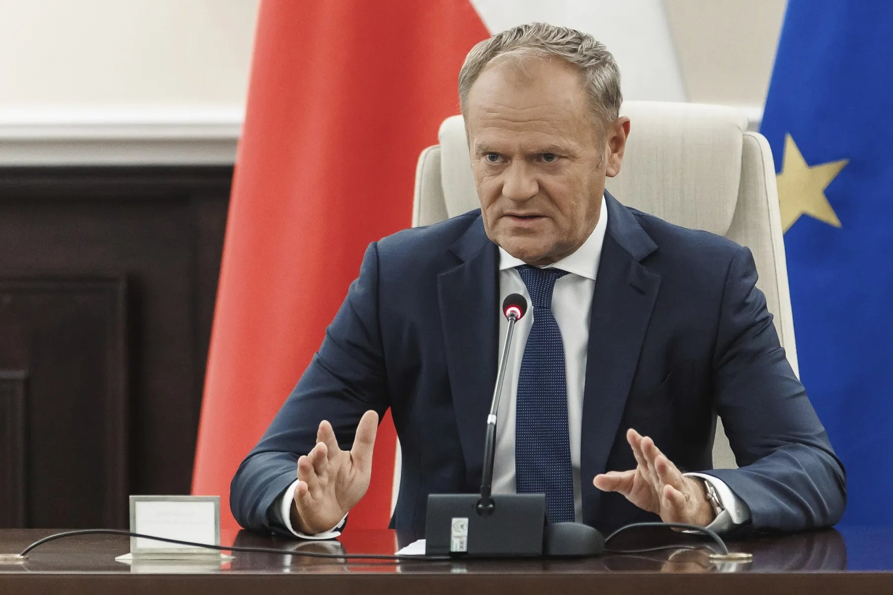 Polish FM calls for Patriots and anti-drone wall after Russian drone incursion