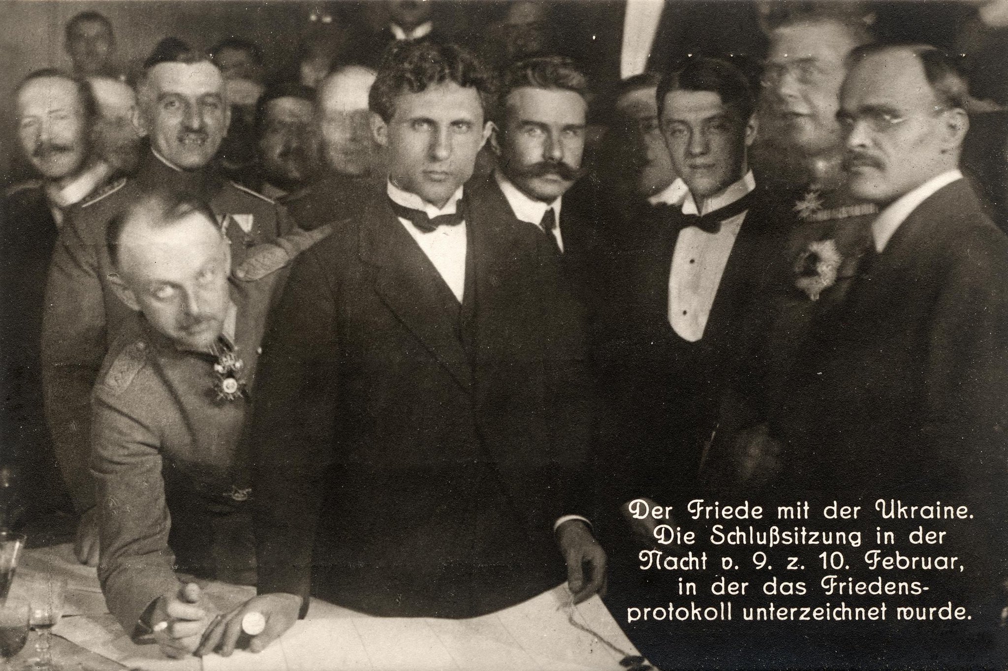 Favorite peace talks photo: Mykola Liubynsky embodies Ukrainian cool and resistance