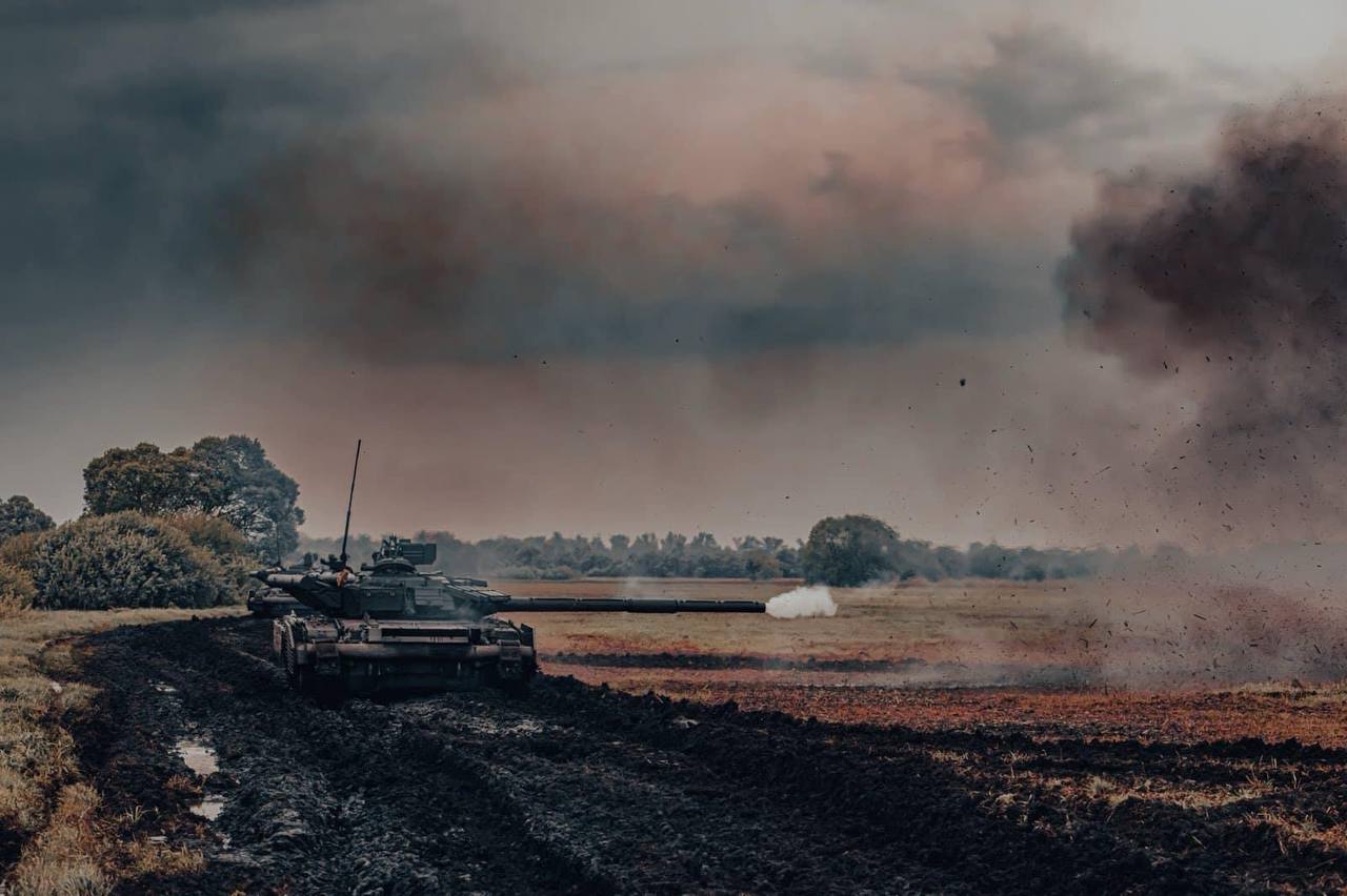 T-64 tanks with Ukraine’s 53rd Mechanized Brigade
