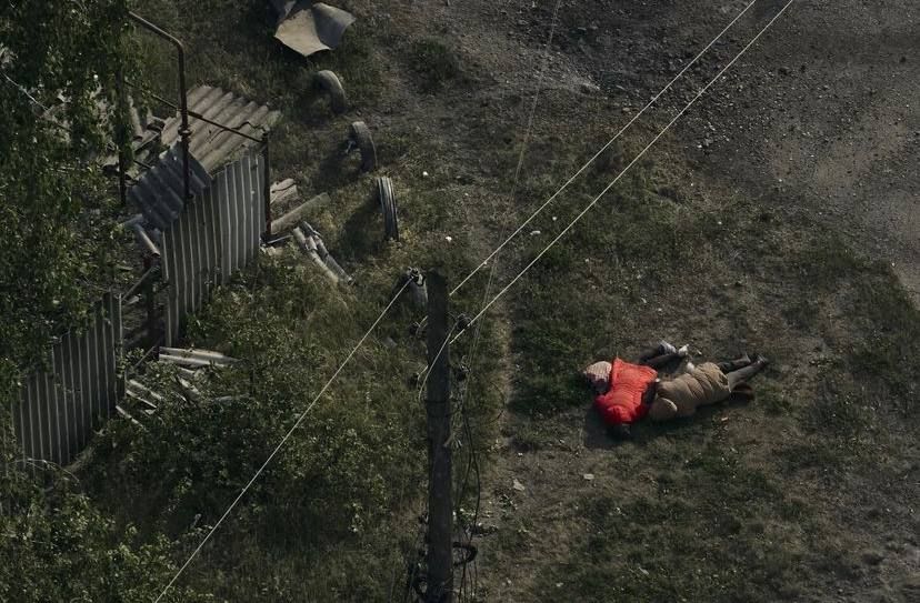 Russians destroy Vovchansk, execute civilians; Ukraine defends city