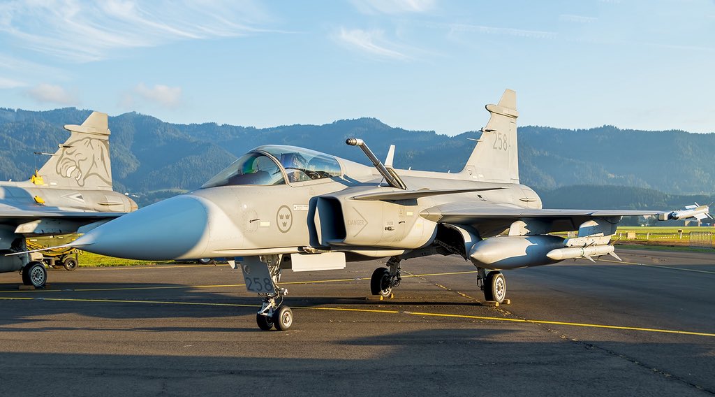 Sweden to Transfer Gripen Fighter Jets to Ukraine, Announcement Expected May 28