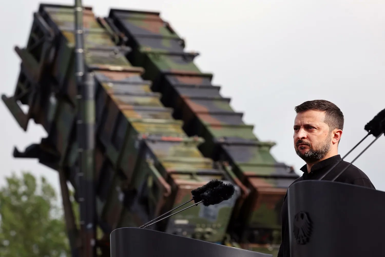 Ukraine takes war to Russia, Zelenskyy pushes for peace