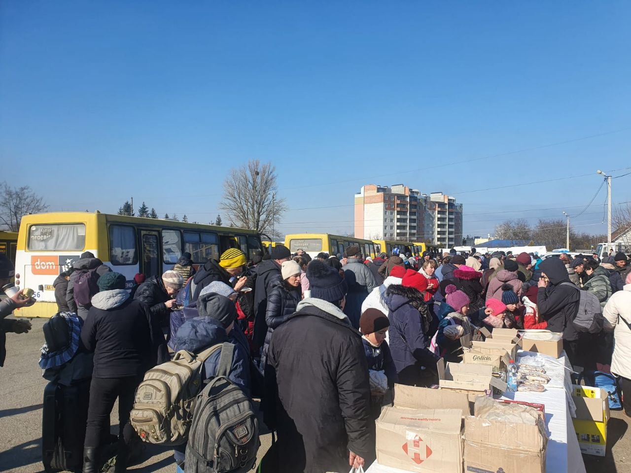 More than 1700 people evacuated from Lugansk region