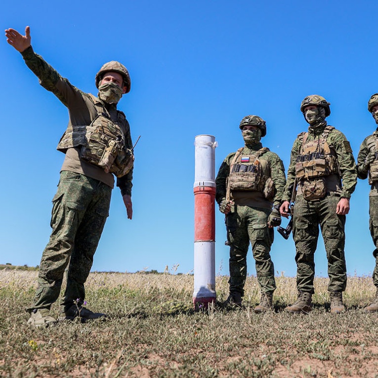 Russian commanders torture conscripts to fight; thousands desert since 2022