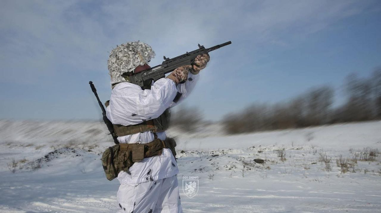 Marines Train to Combat FPV Drones with Shotguns