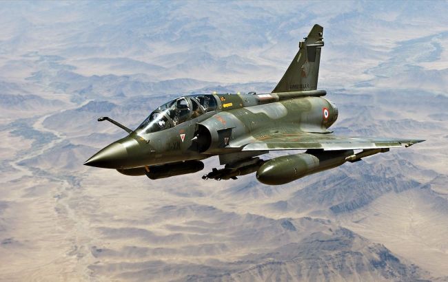 First Mirage 2000 jets delivered to Ukraine