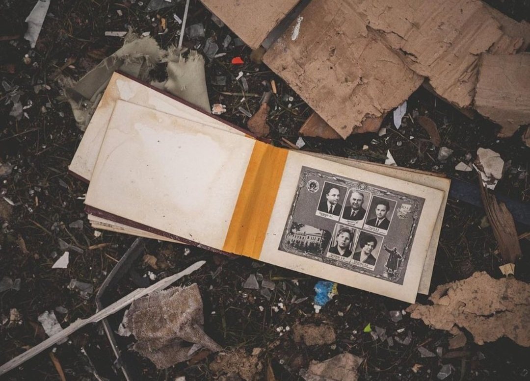 Photo albums amid rubble in Kharkiv after Russian shelling