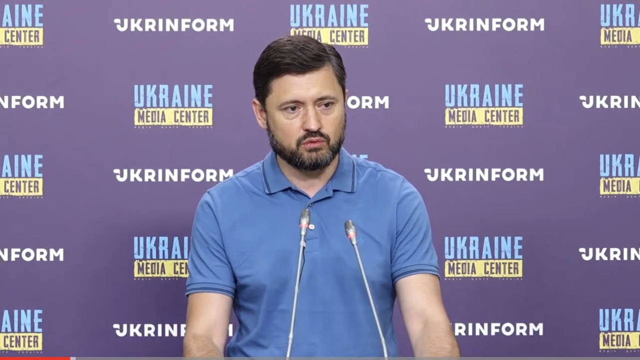 Russian occupiers clear Mariupol rubble to hide genocide extent