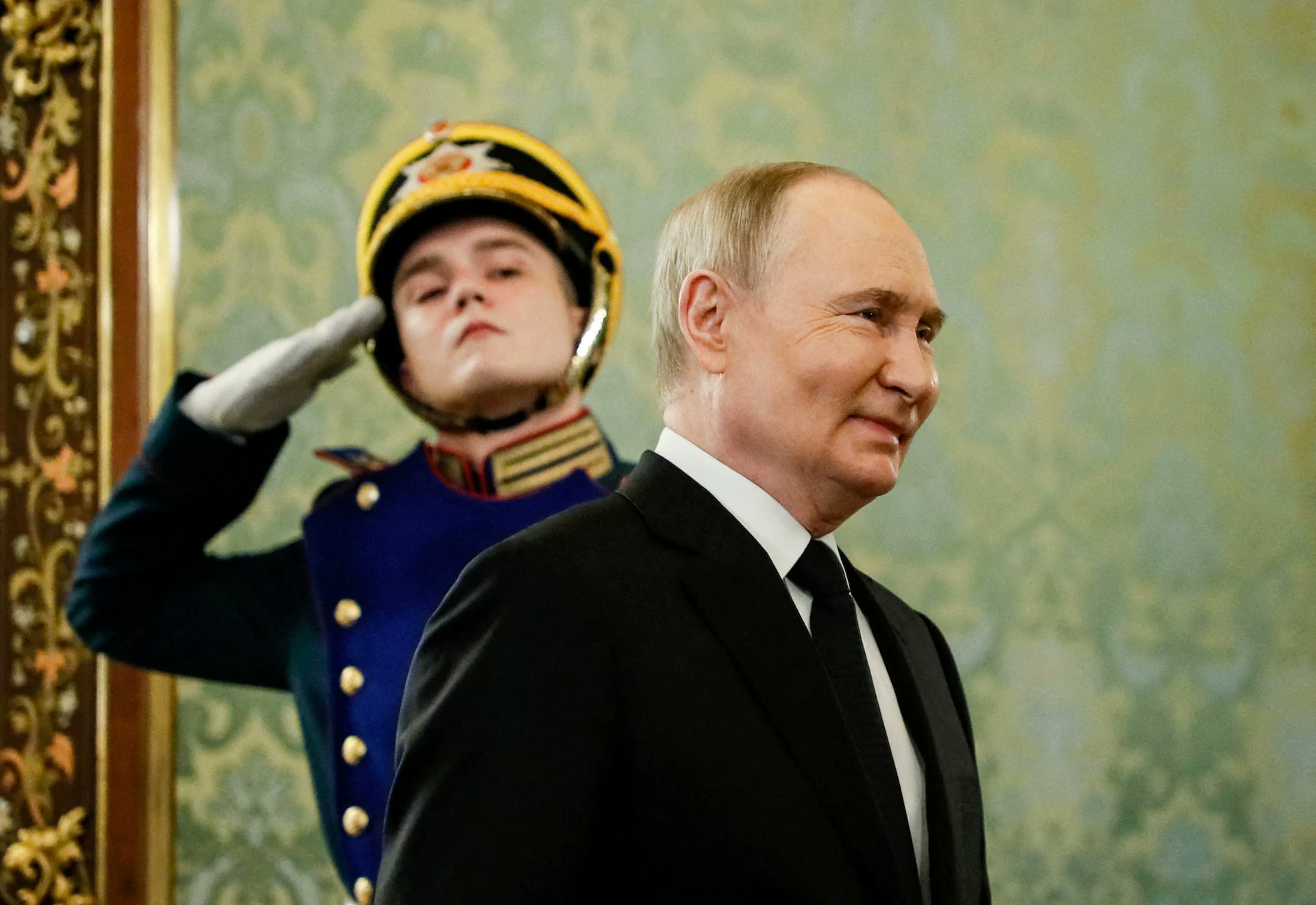 Putin wants ceasefire at current frontlines; author calls it misleading