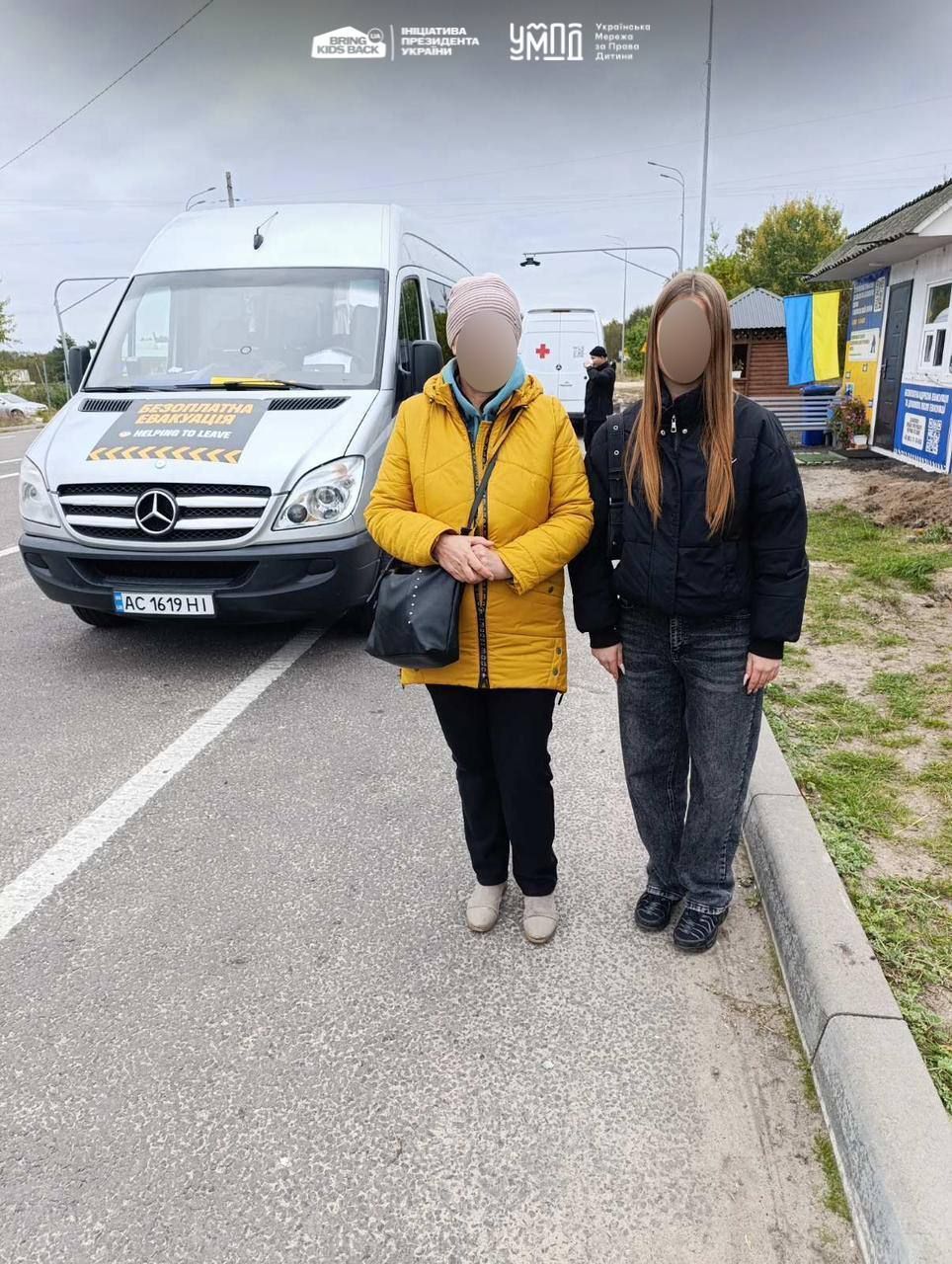 Deux familles ukrainiennes avec enfants libérées des territoires occupés